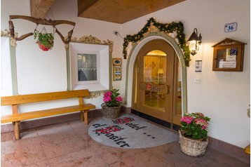 Italija Hotel Pera di Fassa, Eksterjeras